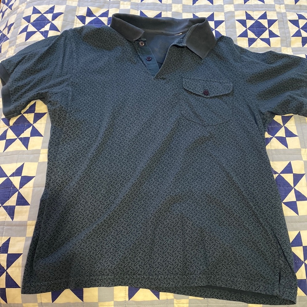 Collard, short sleeve, button down, paisley pattern
